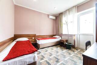 Гостиница Лемонграсс Адлер Двухместный номер с 1 кроватью или 2 отдельными кроватями-7